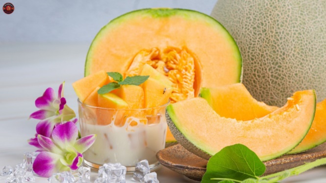 Melon: Buah Manis Penuh Nutrisi dari Musim Panas
